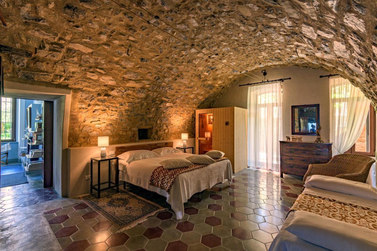 Residenza Di Prestigio In Riva Al Lago Marone Loft Exterior photo