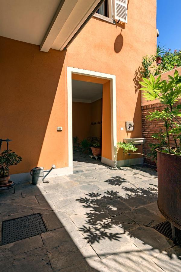 Residenza Di Prestigio In Riva Al Lago Marone Loft Exterior photo