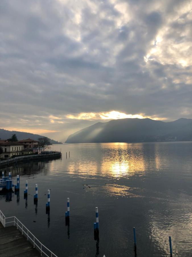 Residenza Di Prestigio In Riva Al Lago Marone Loft Exterior photo