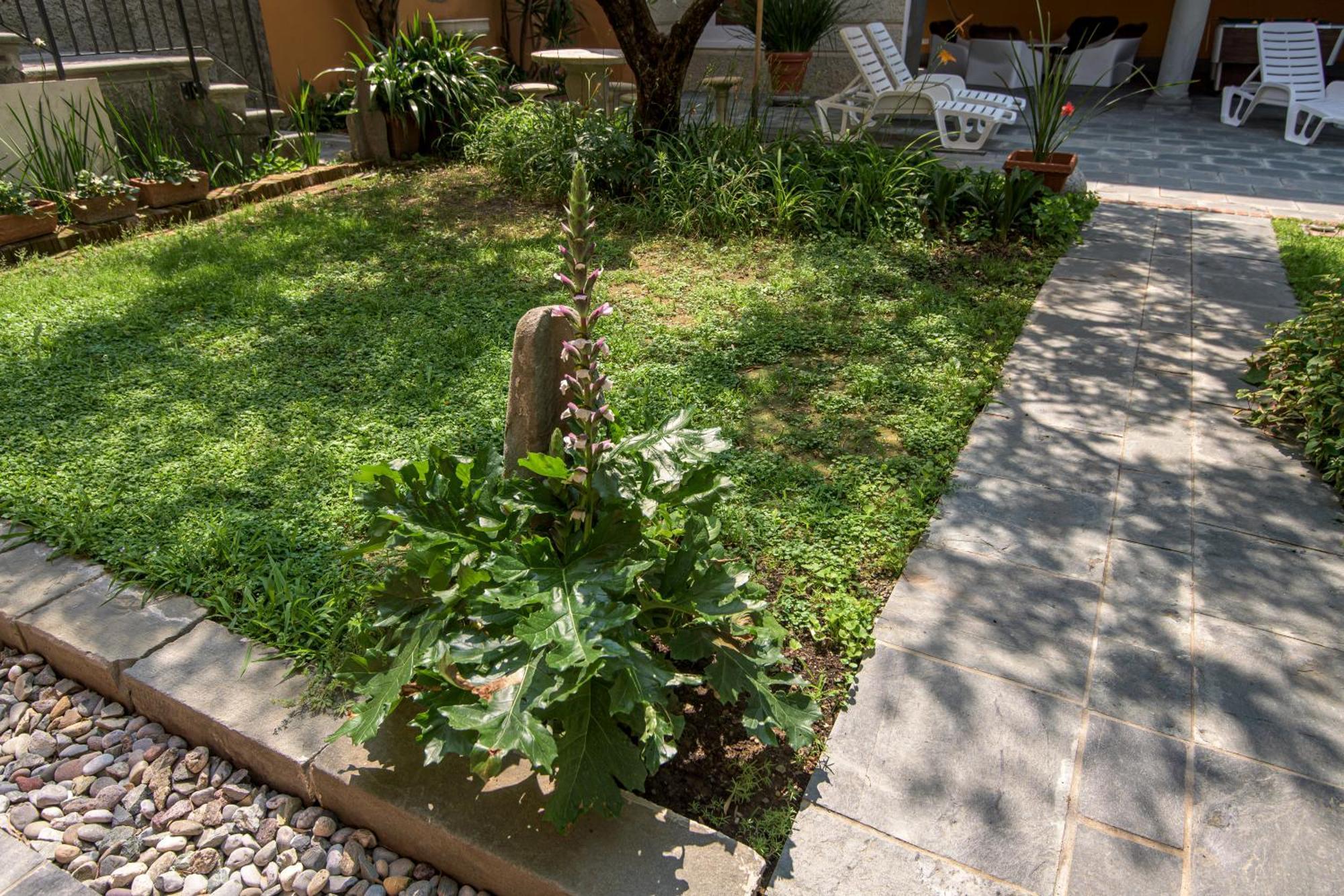 Residenza Di Prestigio In Riva Al Lago Marone Loft Exterior photo